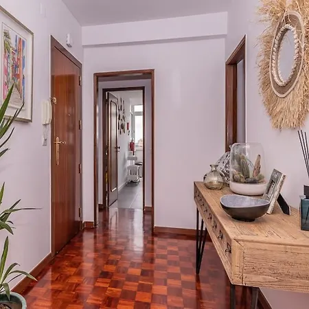 Cozy 3 Bedroom In Front Of The Subway * Lisboa