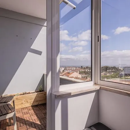 アパート Cozy 3 Bedroom In Front Of The Subway